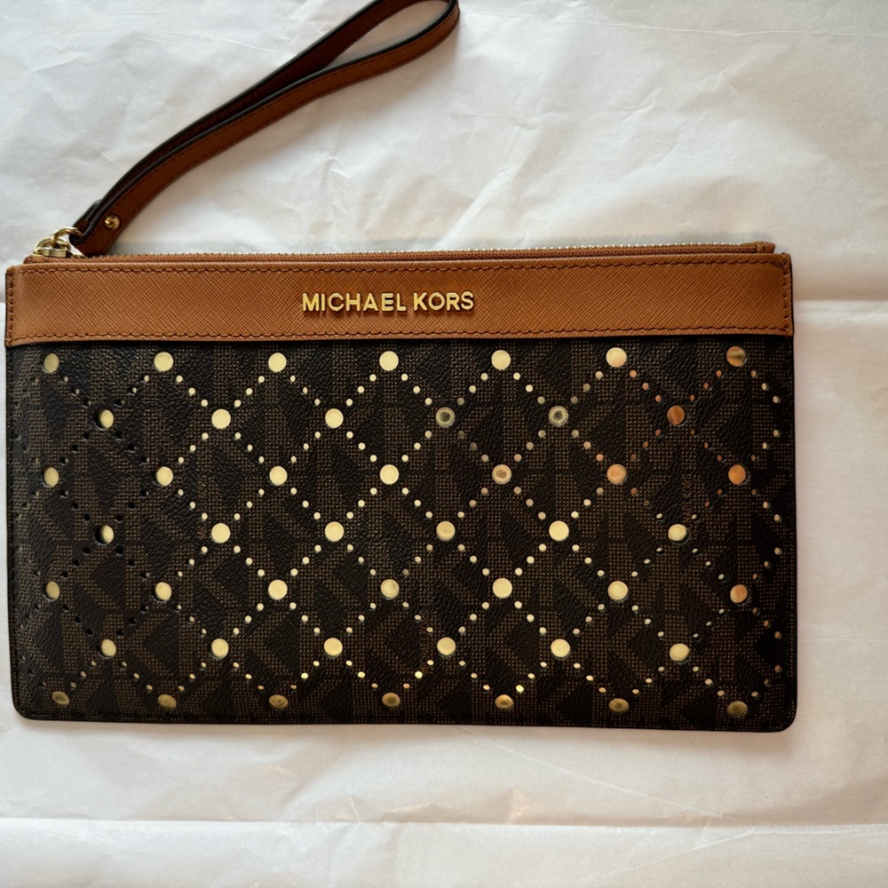 Michael Kors wristlet